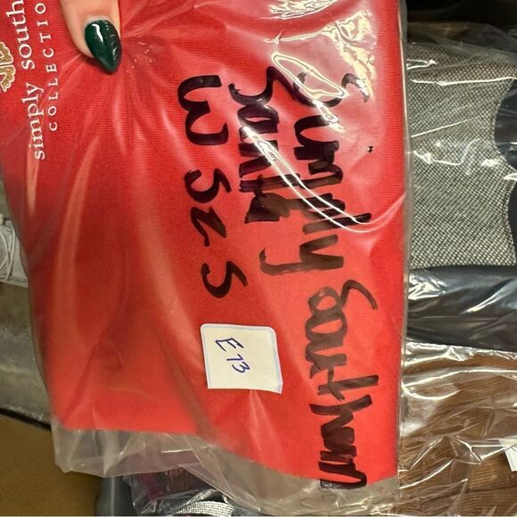 simply southern Red Santa Clause “believe” Long Sleeved T Shirt Size Small - Picture 17 of 17